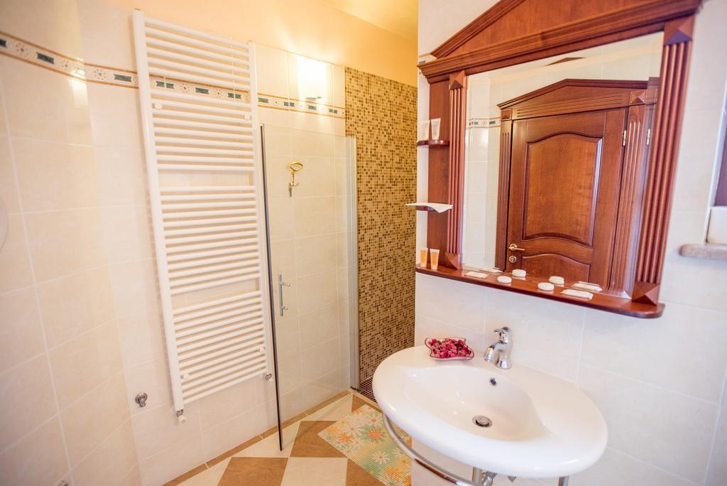 Apartments Leonarda Portoroz Exterior photo